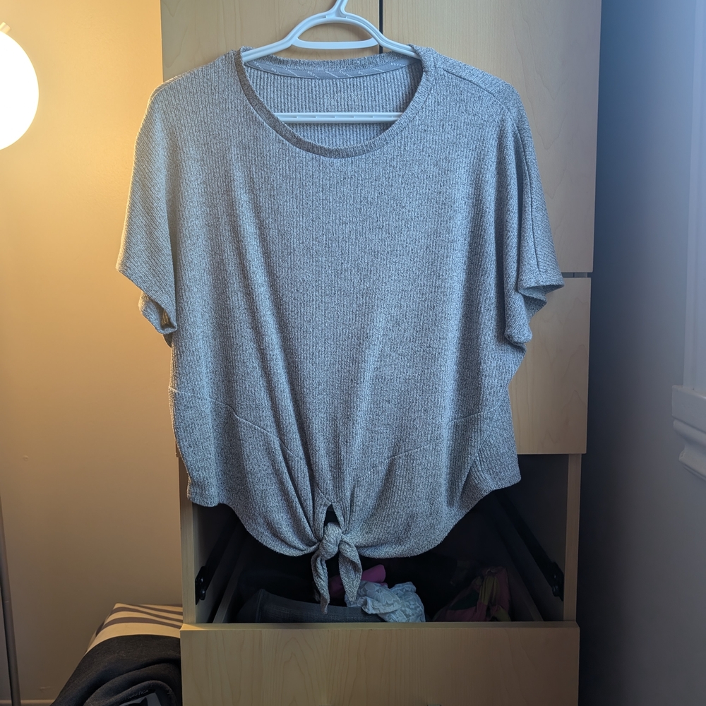 Gray Women's Short Sleeve Knotted Tee